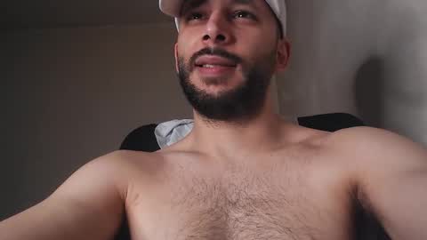 HenryAxe online show from May 28, 12:57 pm