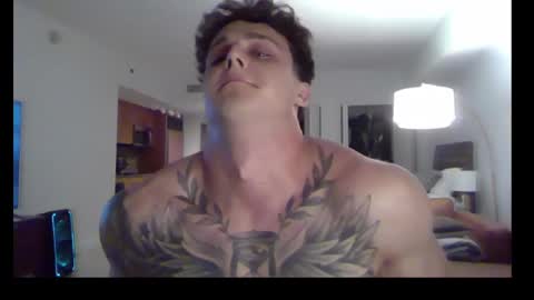 Snapshot of henrydesanti chatting on September 14, 1:38 am henrydesanti online show from September 14, 1:38 am