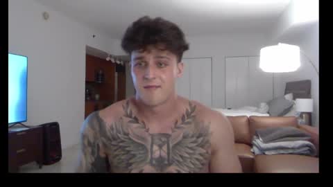 Snapshot of henrydesanti chatting on September 16, 11:17 pm henrydesanti online show from September 16, 11:17 pm