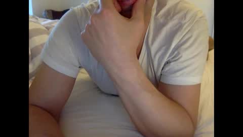 Henryhipster  sub  spank useme new Europe Twink kiss first fit kinky naughty online show from January 16, 2:43 pm