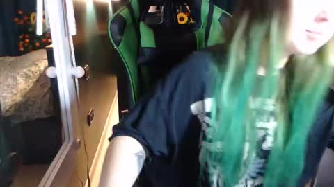 Hentaishiing online show from May 20, 2:23 pm