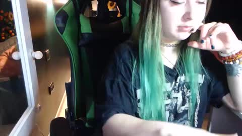 Hentaishiing online show from May 23, 5:39 pm