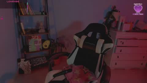 Hello I am Valentina independent Colombian model I love sensuality and pleasure welcome online show from March 31, 2:28 pm