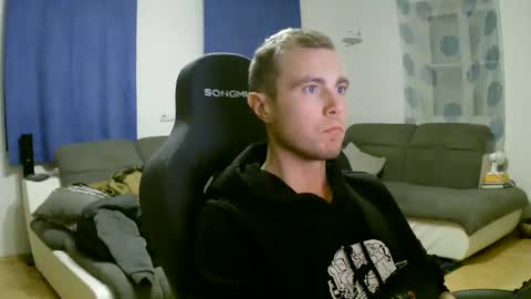 John Pearl online show from February 16, 7:32 pm