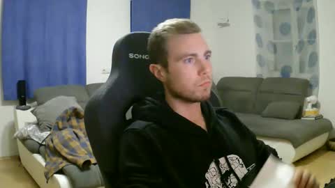 John Pearl online show from March 17, 7:28 pm