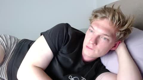 Snapshot of hercules__ chatting on February 1, 3:21 pm Gregblonde Alextattoo online show from February 1, 3:21 pm