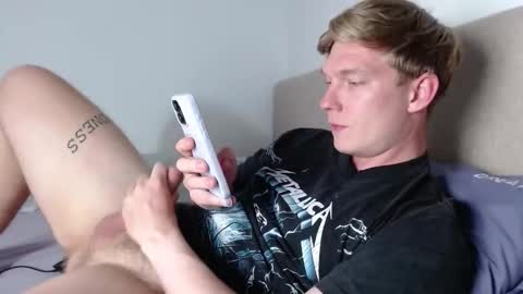 Snapshot of hercules__ chatting on February 20, 5:35 pm Gregblonde Alextattoo online show from February 20, 5:35 pm