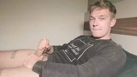 Snapshot of hercules__ chatting on July 11, 6:54 pm Gregblonde Alextattoo online show from July 11, 6:54 pm