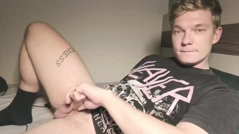 Snapshot of hercules__ chatting on July 19, 6:00 pm Gregblonde Alextattoo online show from July 19, 6:00 pm