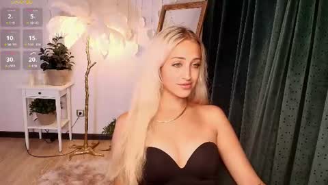 Elise online show from August 5, 2:25 am