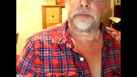 Snapshot of hereford66 chatting on October 18, 10:05 am hereford66 online show from October 18, 10:05 am