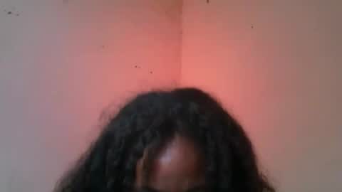 Snapshot of herisse01 chatting on May 9, 9:47 am herisse01 online show from May 9, 9:47 am