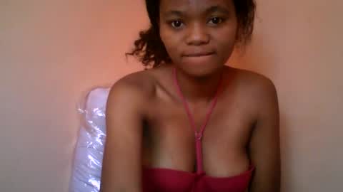 Snapshot of herisse01 chatting on May 13, 7:06 am herisse01 online show from May 13, 7:06 am