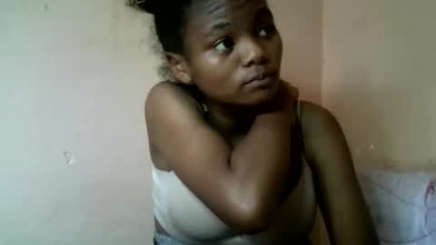 Snapshot of herisse01 chatting on May 27, 5:15 am herisse01 online show from May 27, 5:15 am