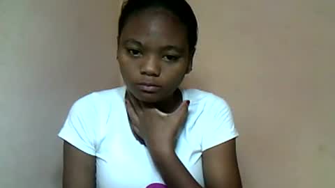 Snapshot of herisse01 chatting on June 15, 5:42 am herisse01 online show from June 15, 5:42 am