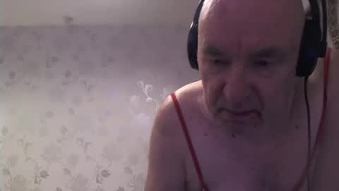 mature online show from October 7, 3:04 am