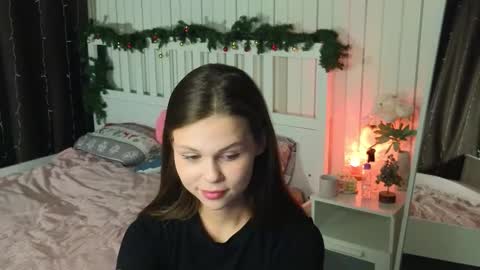 Nicole online show from February 28, 7:15 pm