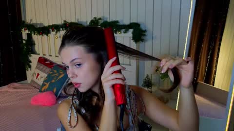 Nicole online show from March 6, 9:11 pm