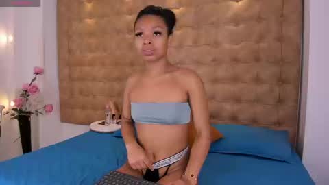 Snapshot of hermione_brown chatting on February 26, 8:08 pm hermione_brown online show from February 26, 8:08 pm