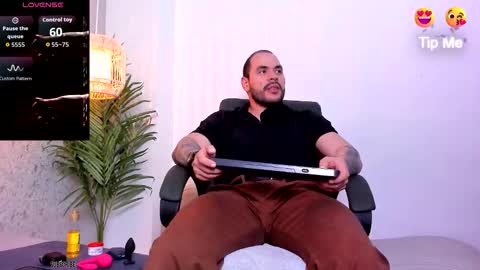 hershell_ online show from October 6, 6:27 pm