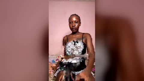 Snapshot of herslatt chatting on February 28, 6:53 pm herslatt online show from February 28, 6:53 pm