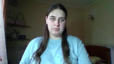 hess_luna_ online show from October 30, 10:16 am