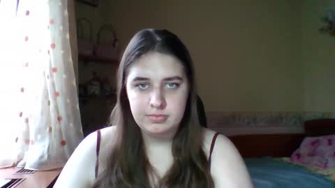 hess_luna_ online show from December 4, 10:13 am