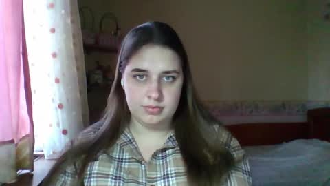 hess_luna_ online show from January 9, 10:07 am