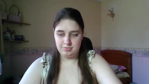 hess_luna_ online show from March 9, 10:08 am