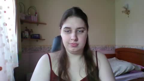 hess_luna_ online show from April 10, 9:14 am