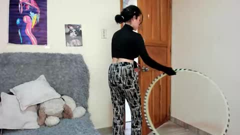 Snapshot of hesttia_ chatting on October 10, 8:08 pm hesttia_ online show from October 10, 8:08 pm