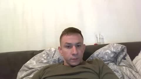 Snapshot of heteroboyxx chatting on February 17, 10:36 pm heteroboyxx online show from February 17, 10:36 pm