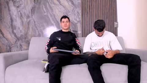 heteros men online show from February 25, 1:52 am