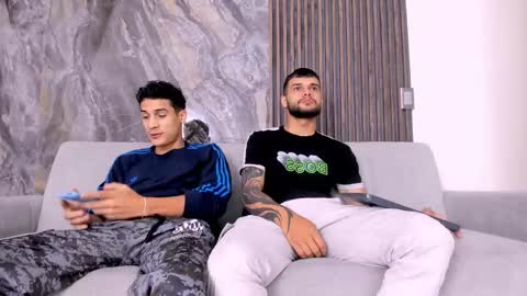 heteros men online show from February 26, 1:53 am