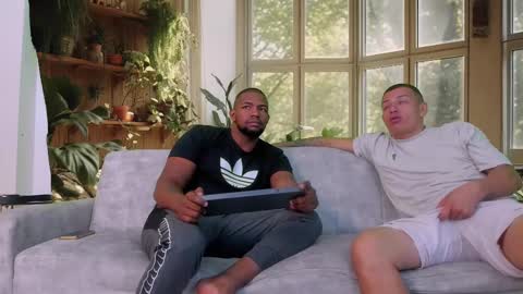 heteros men online show from March 12, 7:49 pm