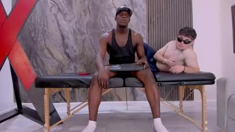 heteros men online show from September 17, 7:26 pm