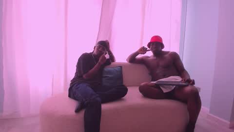 heteros men online show from January 13, 7:30 pm