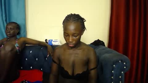 Snapshot of hevyn_sweetness chatting on November 26, 4:30 pm Hevyn online show from November 26, 4:30 pm