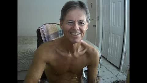 Snapshot of hewes1 chatting on October 19, 9:43 am hewes1 online show from October 19, 9:43 am