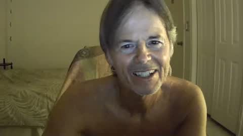 Snapshot of hewes1 chatting on March 7, 11:07 am hewes1 online show from March 7, 11:07 am