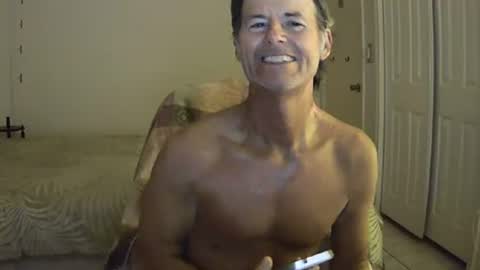 Snapshot of hewes1 chatting on March 8, 6:17 am hewes1 online show from March 8, 6:17 am