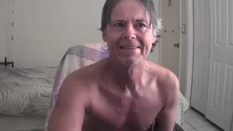 Snapshot of hewes1 chatting on March 18, 8:28 am hewes1 online show from March 18, 8:28 am