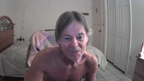 Snapshot of hewes1 chatting on March 21, 8:19 am hewes1 online show from March 21, 8:19 am