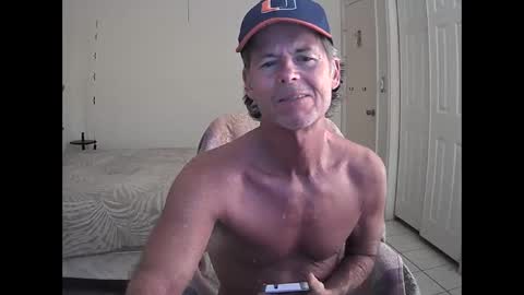 Snapshot of hewes1 chatting on March 23, 11:31 pm hewes1 online show from March 23, 11:31 pm