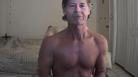 Snapshot of hewes1 chatting on March 25, 11:44 pm hewes1 online show from March 25, 11:44 pm