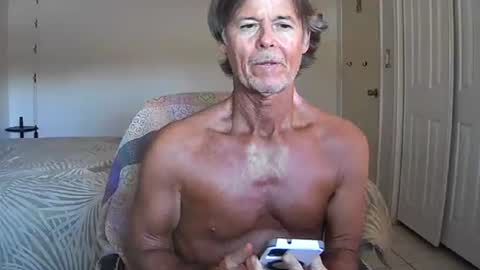 Snapshot of hewes1 chatting on April 3, 10:41 pm hewes1 online show from April 3, 10:41 pm