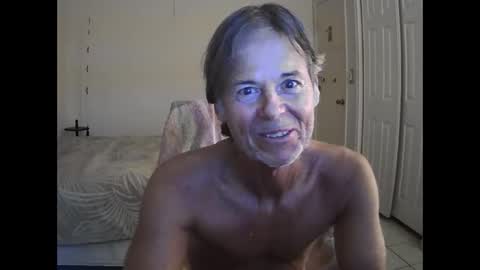 Snapshot of hewes1 chatting on April 13, 11:43 pm hewes1 online show from April 13, 11:43 pm