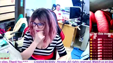 Snapshot of hexme_kinky_office chatting on March 6, 10:30 am hexme_kinky_office online show from March 6, 10:30 am