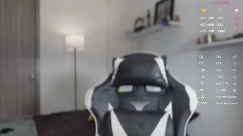 Snapshot of hey_cesard chatting on October 27, 2:54 pm hey_cesard online show from October 27, 2:54 pm