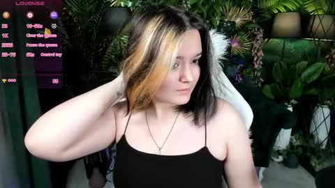 Snapshot of heymarybaby chatting on November 11, 11:21 am Amazing Mary online show from November 11, 11:21 am